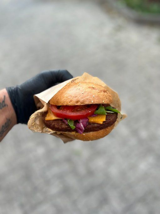 LE HAMBURGER VÉGÉTARIEN*