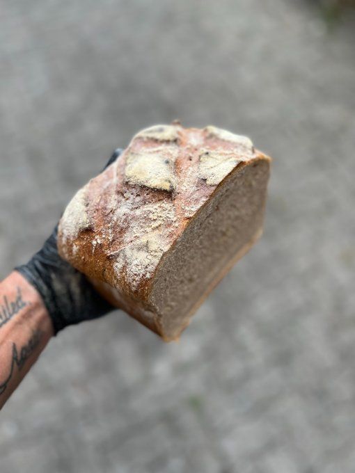 LE PAIN AUX MIEL ET AUX ÉPICES À PAIN D'ÉPICES À LA COUPE (500g)*