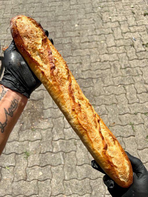 LA LUCIENNE ( baguette tradition)*